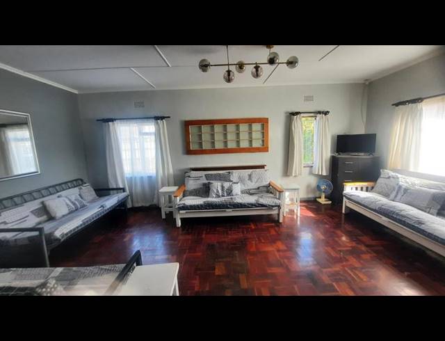 3 BEDROOM HOUSE FOR SALE IN STRAND SOUTH